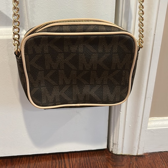 Michael Kors bag - Picture 3 of 4